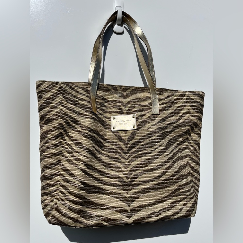 Large Designer Michael Kors Tiger Print Tote Bag in Very Good Condition